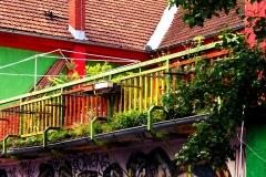 Gesamtkunstwerk Metelkova: Jana Japelj, Primož Karba & Gregor Jokič (Mizzart) - Plaža (2006)